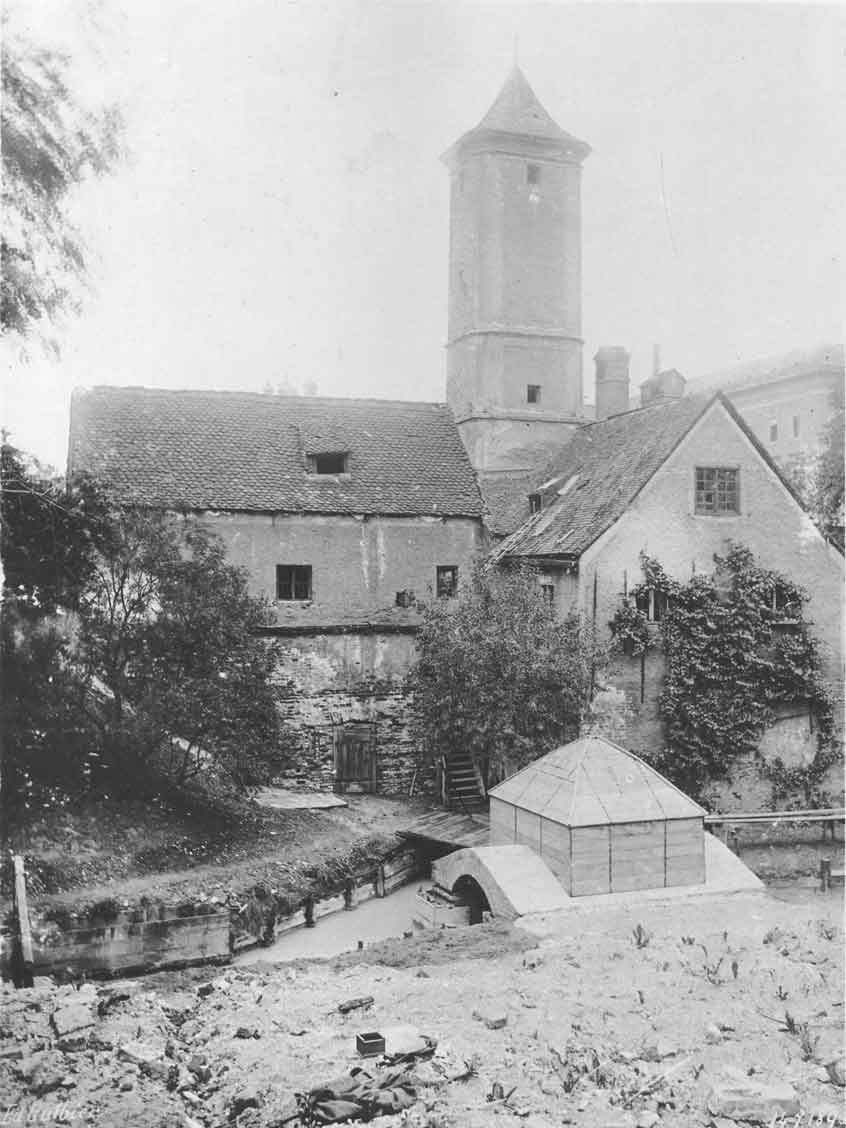 Das Brunnhaus beim Karlstor