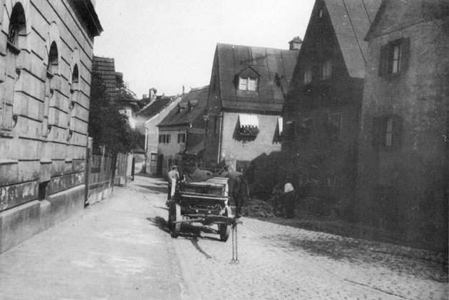 Vom Mariahilfplatz in die Kirchplatzstraße