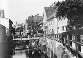  – Auer Mühlbach an der Quellenstraüe