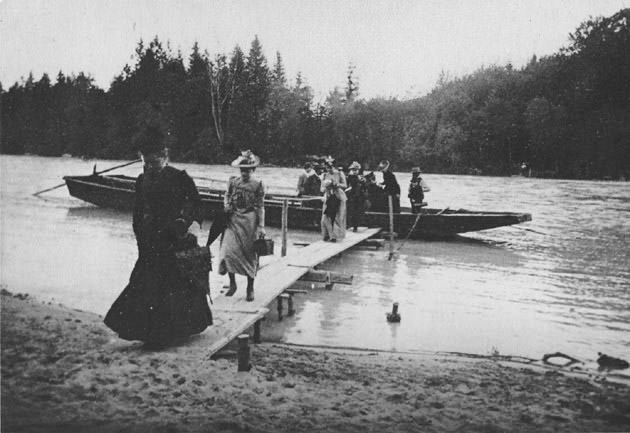 Fähre bei Grünwald