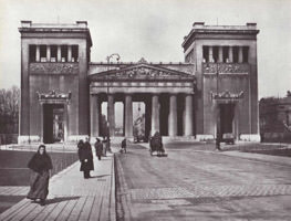 Propyläen am Königsplatz