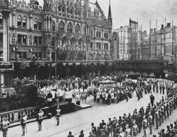  – Fronleichnamprozession am Marienplatz