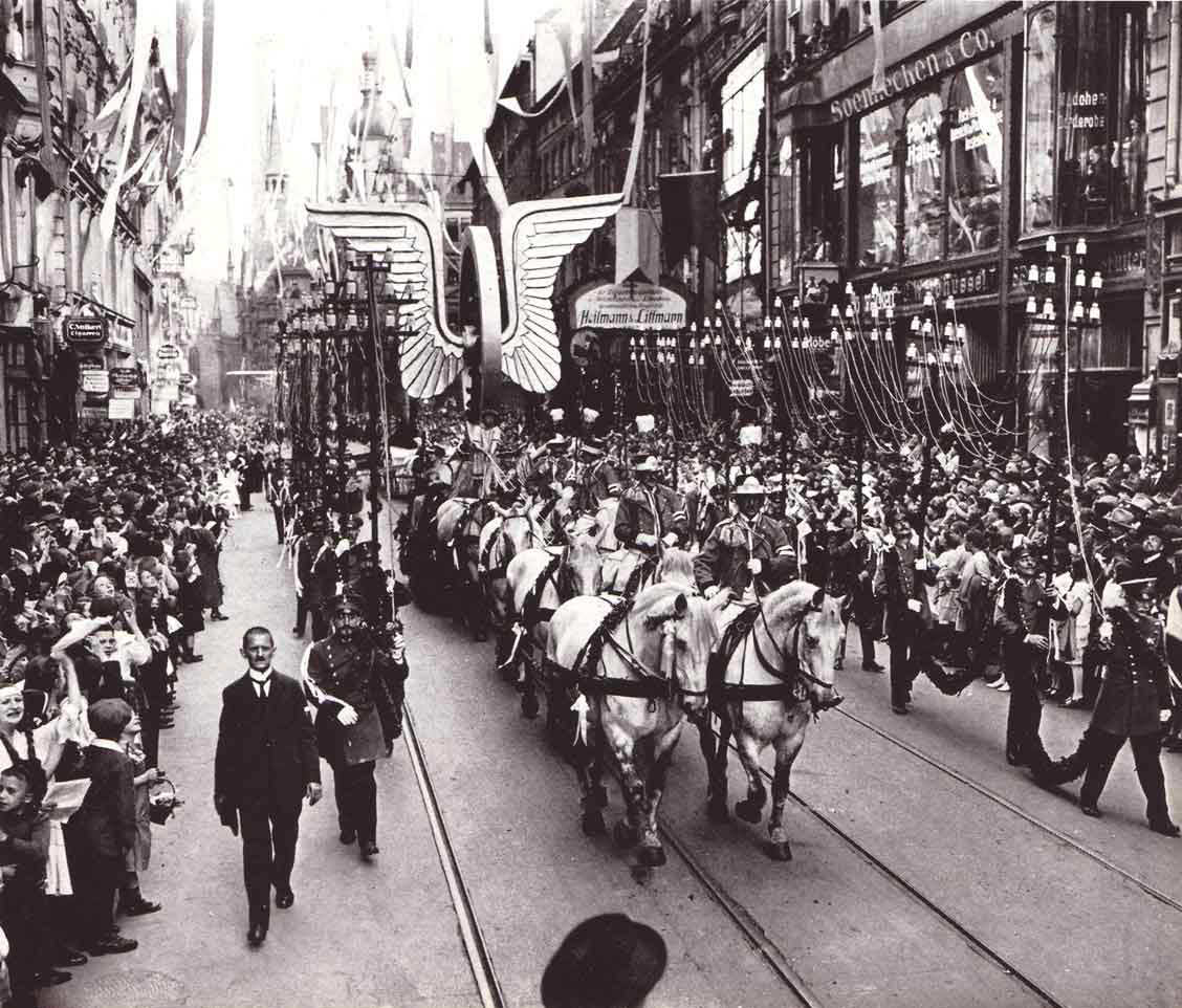 Straßenschmuck beim Bundesschießen 1906