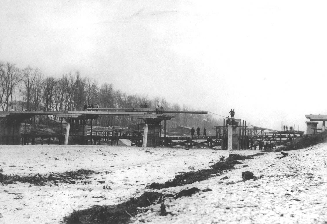 Notbrücke bei Bogenhausen