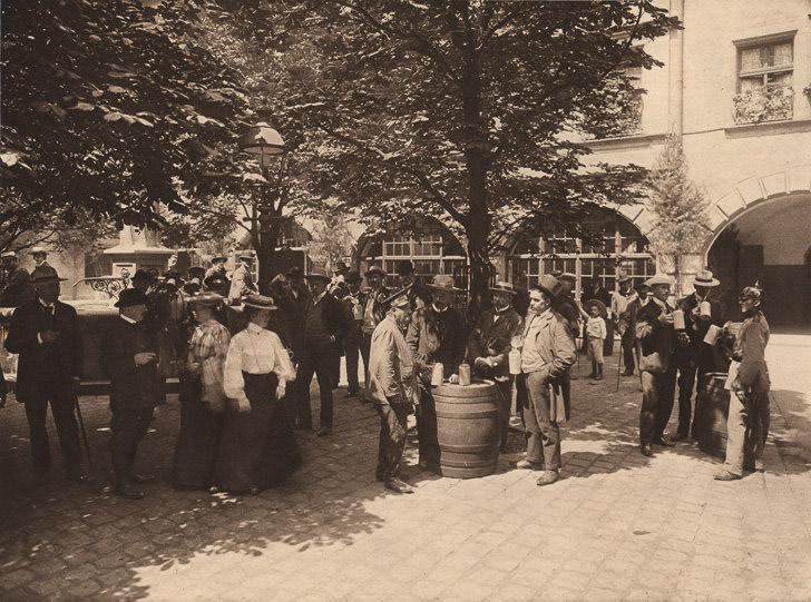 Hofbräuhausgarten um 1910