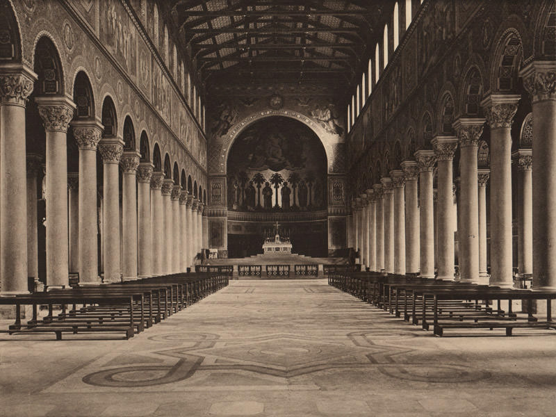 Inneres der Basilika um 1910