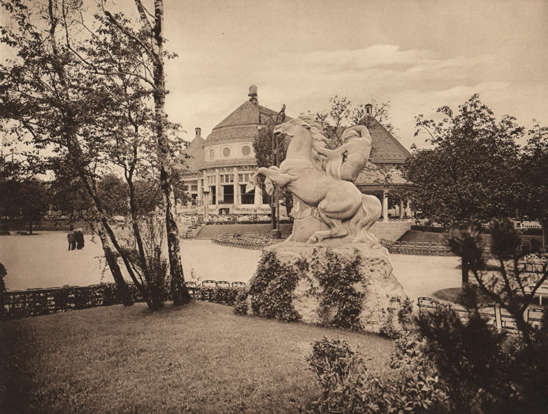Hauptrestaurant im Ausstellungspark um 1910