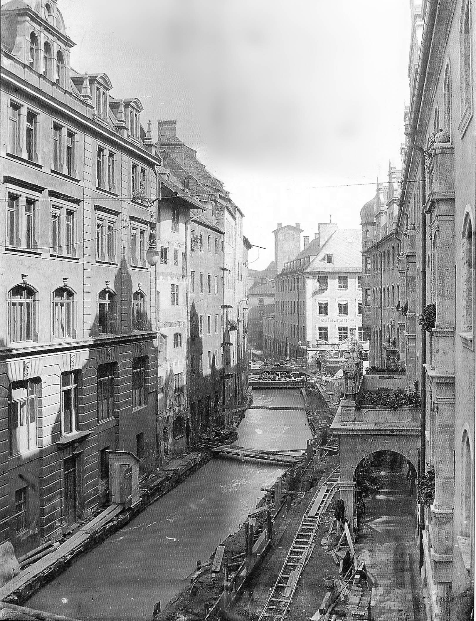 Pfisterbach in der Sparkassenstraße