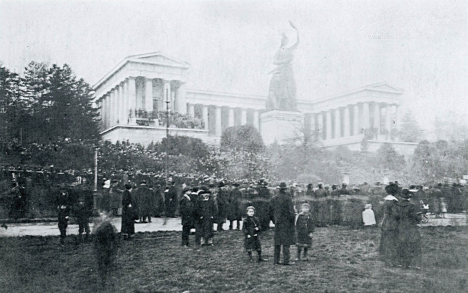 Friedenskundgebeung der sozialistischen Parteien München