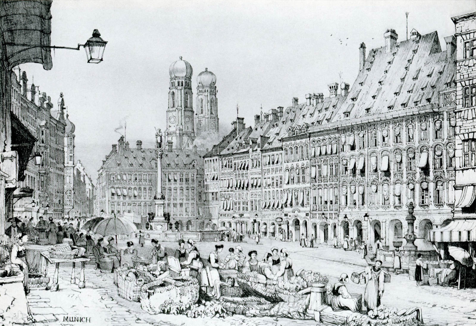 Marienplatz mit Blick in die Kaufinger Straße