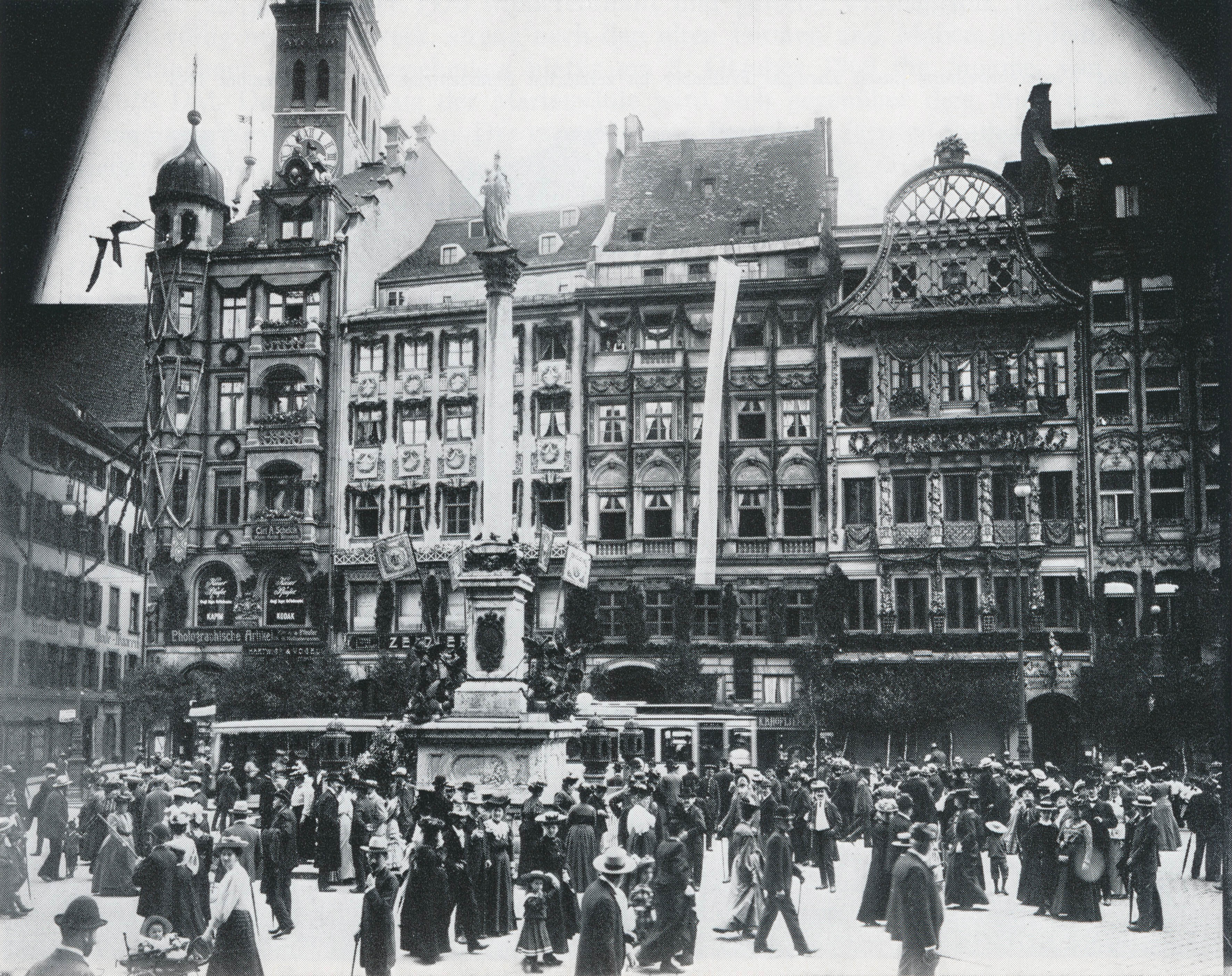 Die Mariensäule im Fronleichnamsschuck