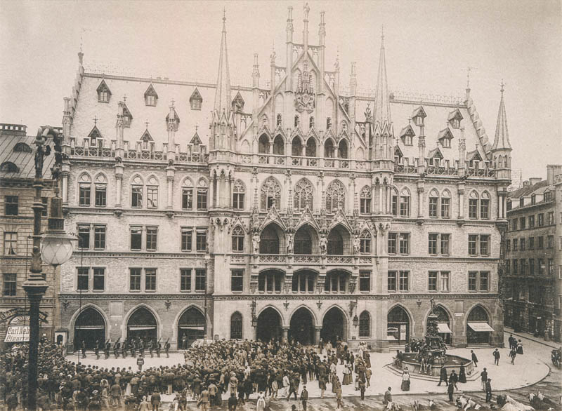 Wachablösung am Neuen Rathaus