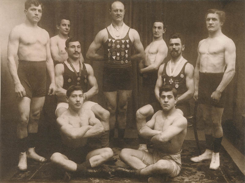 Die Athleten vom Kraftsportverein „Herkules“ von München-Laim