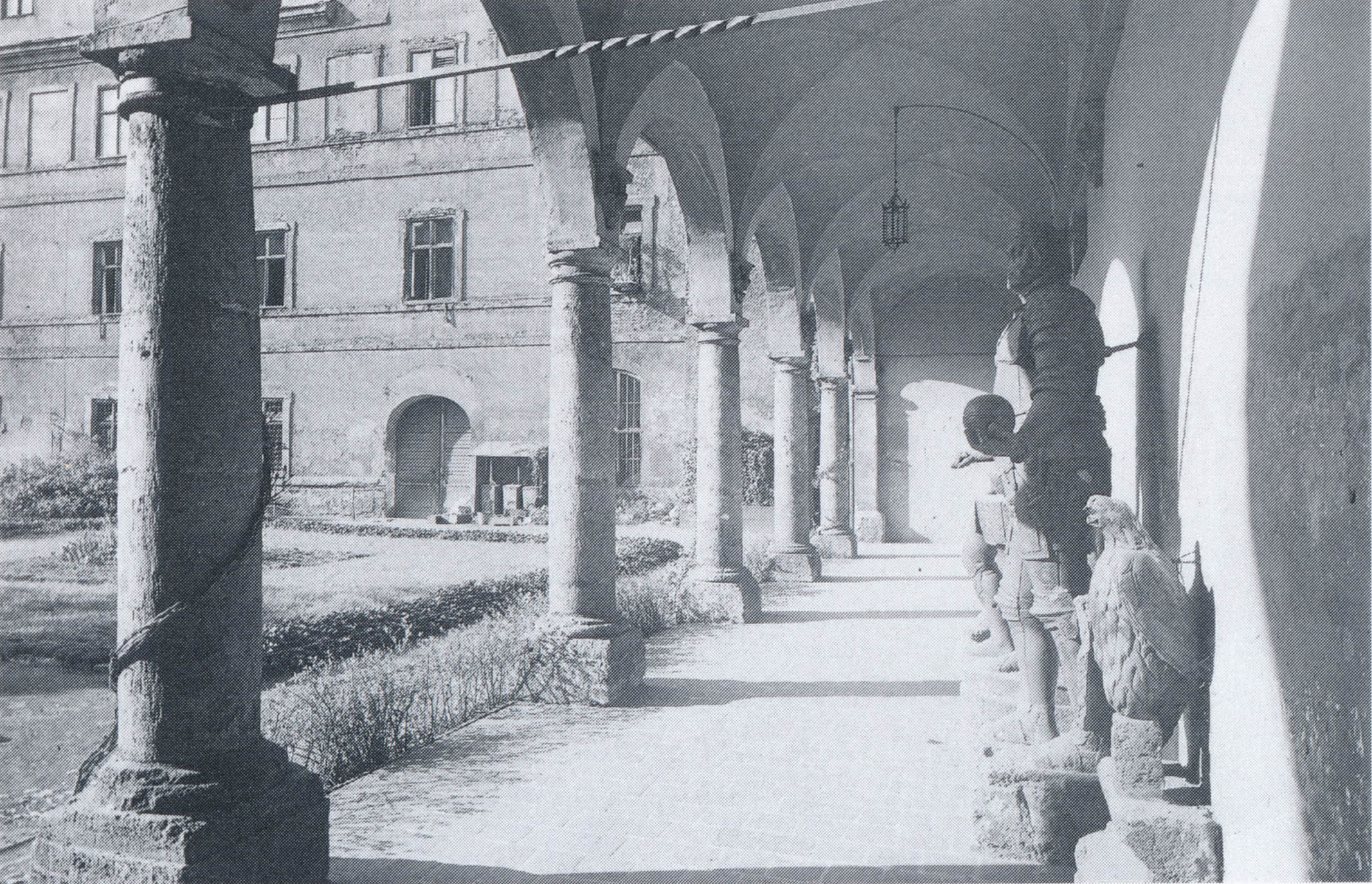 Ehem. Jesiutenkolleg, Akademiehof, Loggia