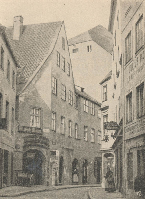 Abgebrochenes gotisches Haus in der Fürstenfelderstraße 