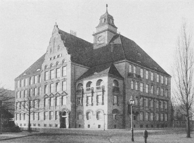 Gisela-Gymnasium – Arcisstraße  – Pacher Cajetan 