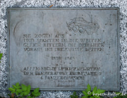 Kriegerdenkmal der 4. Panzerdivision – Foto aus München