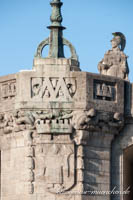 Maximilianbrücke - Bauschmuck – Foto aus München