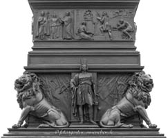 Max-Joseph-Denkmal - Nordseite – Foto aus München