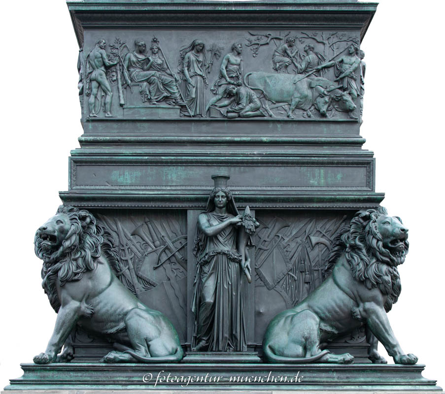 Max-Joseph-Denkmal Südseite