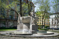 Nornenbrunnen – Foto aus München