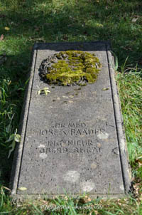 Grab - Joseph Freiherr von Baader – Foto aus München