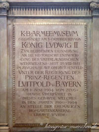 Gedenktafel - ehemaliges Armeemuseum – Foto aus München