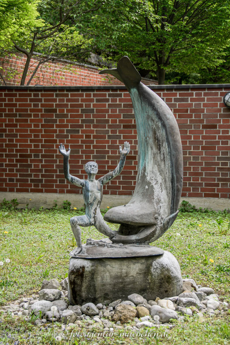 Jonas mit dem Walfisch – Denkmal/Kunstwerk in München