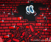 ANOT HER BRICK THE ON WALL – Foto aus München
