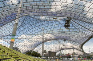 Zeltdach Olympiastadion – Foto aus München