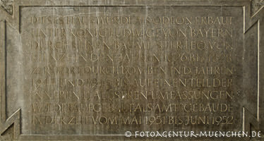 Gedenktafel - Odeon – Foto aus München