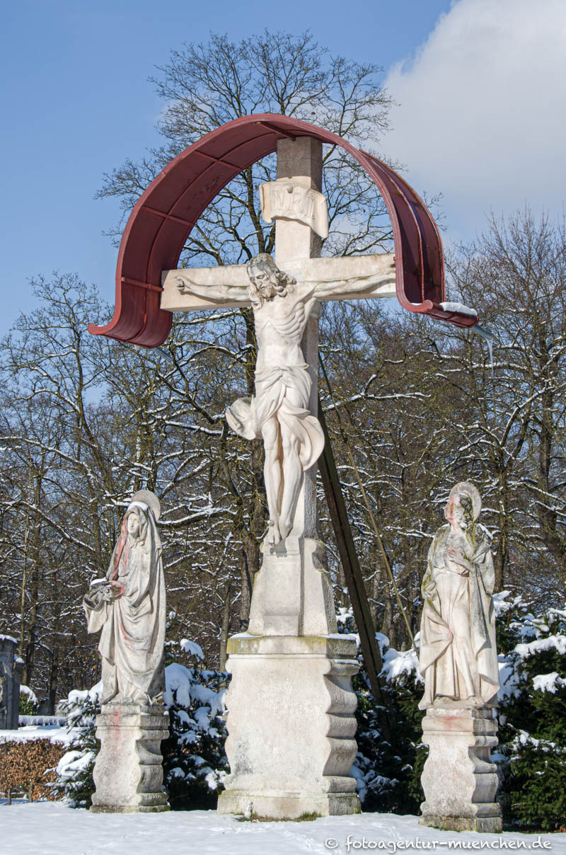 Kreuzigungsgruppe - Münchner Westfriedhof – Denkmal/Kunstwerk in München