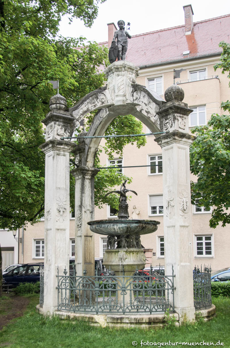 Reiherbrunnen – Denkmal/Kunstwerk in München