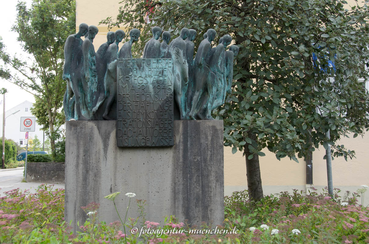 Todesmarsch-Mahnmal Allach – Denkmal/Kunstwerk in München
