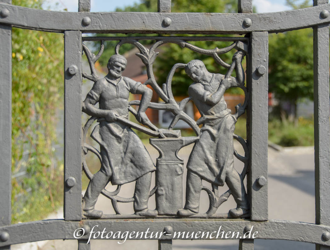 Eingangstor - Abfallwirtschaftsamt München – Denkmal/Kunstwerk in München
