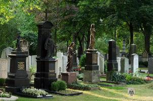 Gräber auf dem Westfriedhof – Foto aus München