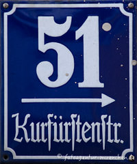 Hausnummer - Kurfürtenstraße – Foto aus München