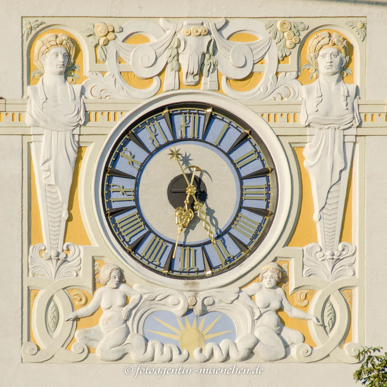 Jugendstiluhr am Volksbad