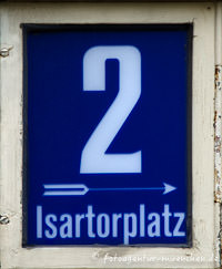 Hausnummer - Isartorplatz – Foto aus München