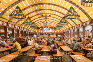 Löwenbräu-Festzelt – Foto aus München