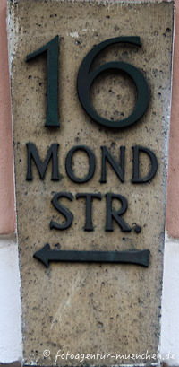 Hausnummer - Mondstraße – Foto aus München