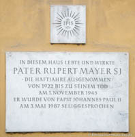 Gedenktafel für Pater Rupert Mayer – Foto aus München