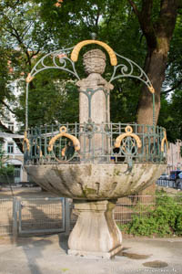 Roeckl-Brunnen – Foto aus München
