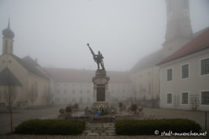 Gerhard Willhalm – Kriegerdenkmal Weyern