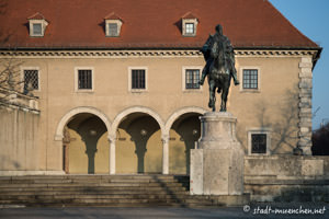 Reiterstandbild Prinzregent Luitpold – Foto aus München