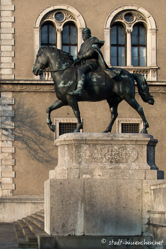 Reiterdenkmal Luitpold von Bayern – Denkmal/Kunstwerk in München