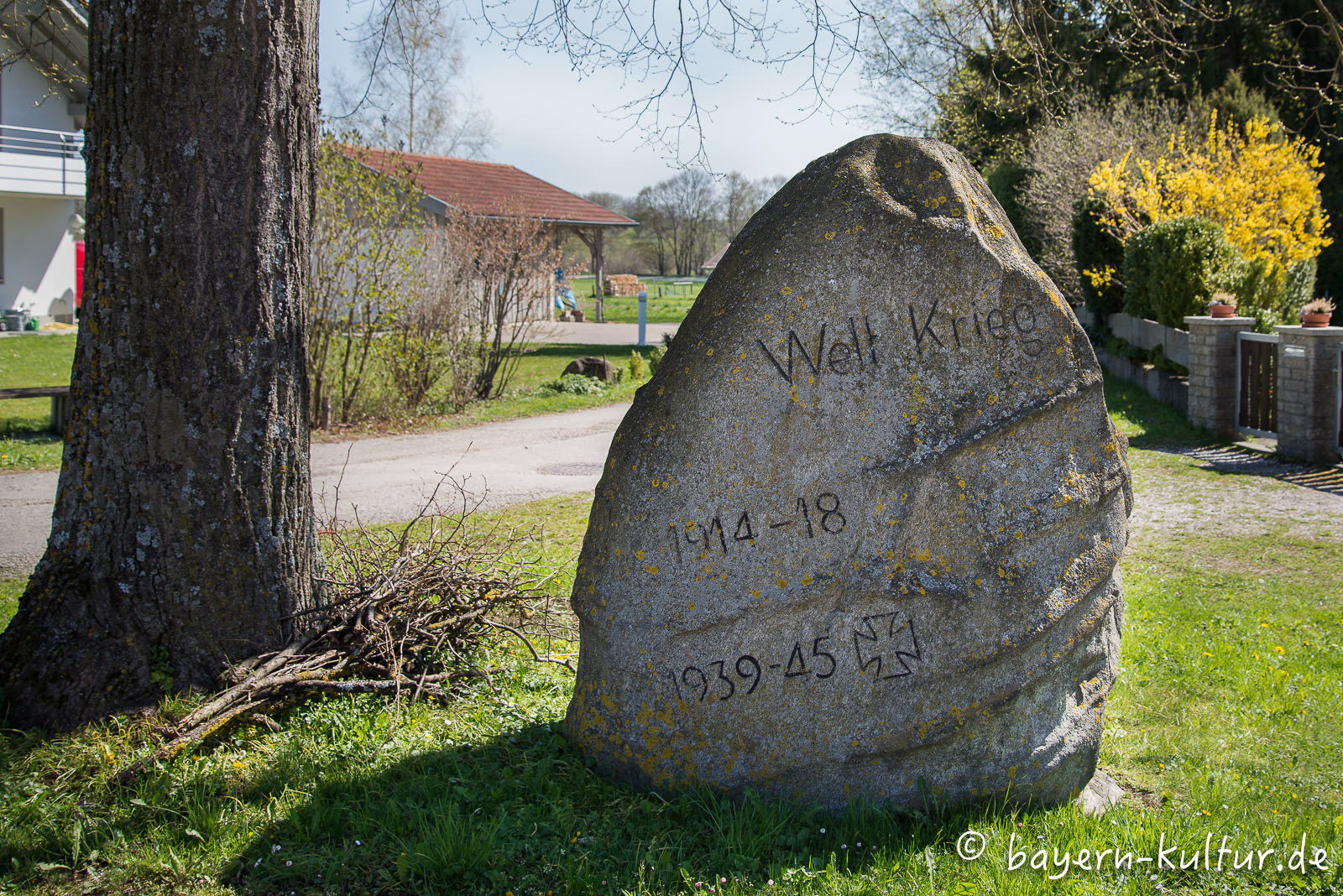 Kriegerdenkmal (Findling)