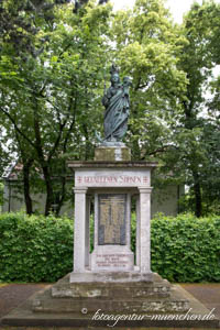Kriegerdenkmal Trudering – Foto aus München