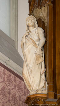 Heilig-Kreuz-Kirche - Kanzel – Foto aus München