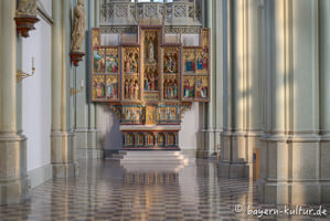 Marienaltar in der Heilig-Kreuz-Kirche – Foto aus München